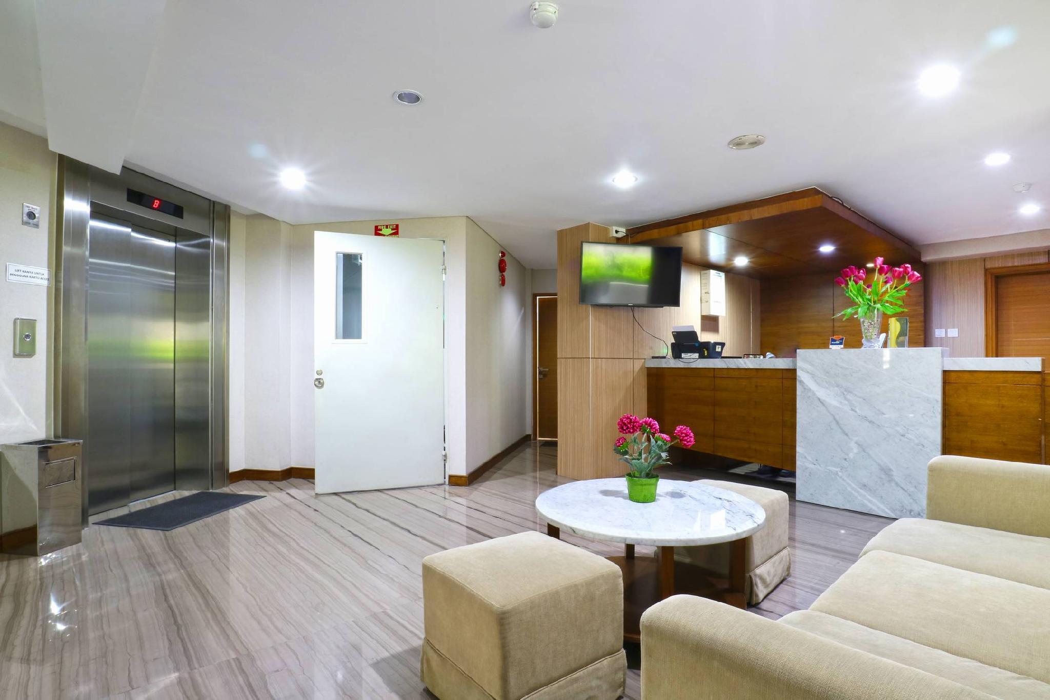 The Baile Hotel Джакарта Екстериор снимка